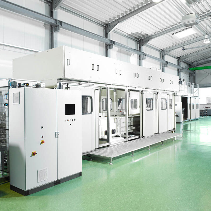 Beizanlage für reine und oxidfreie Oberflächen auf Kleinteilen im Automotive-Bereich