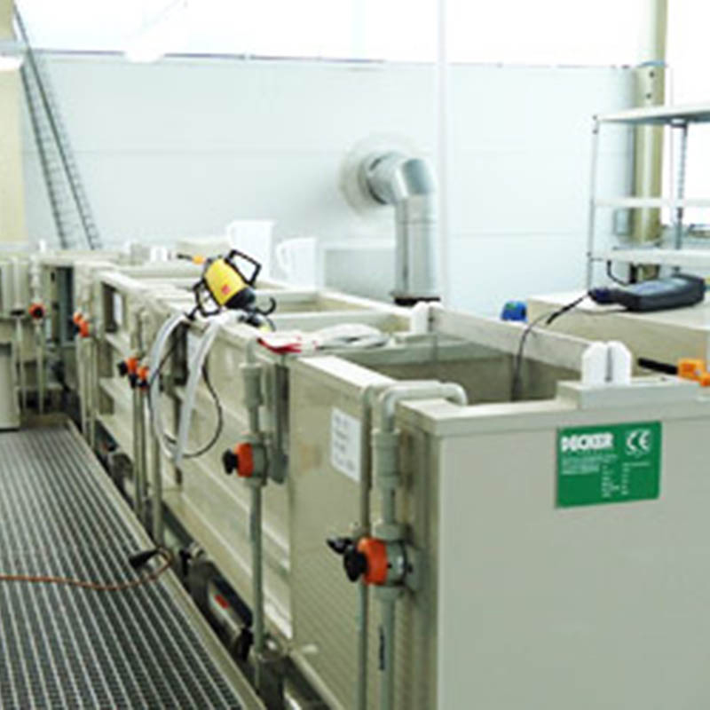 Hand-Eloxalanlage für diverse Zerspanungsteile