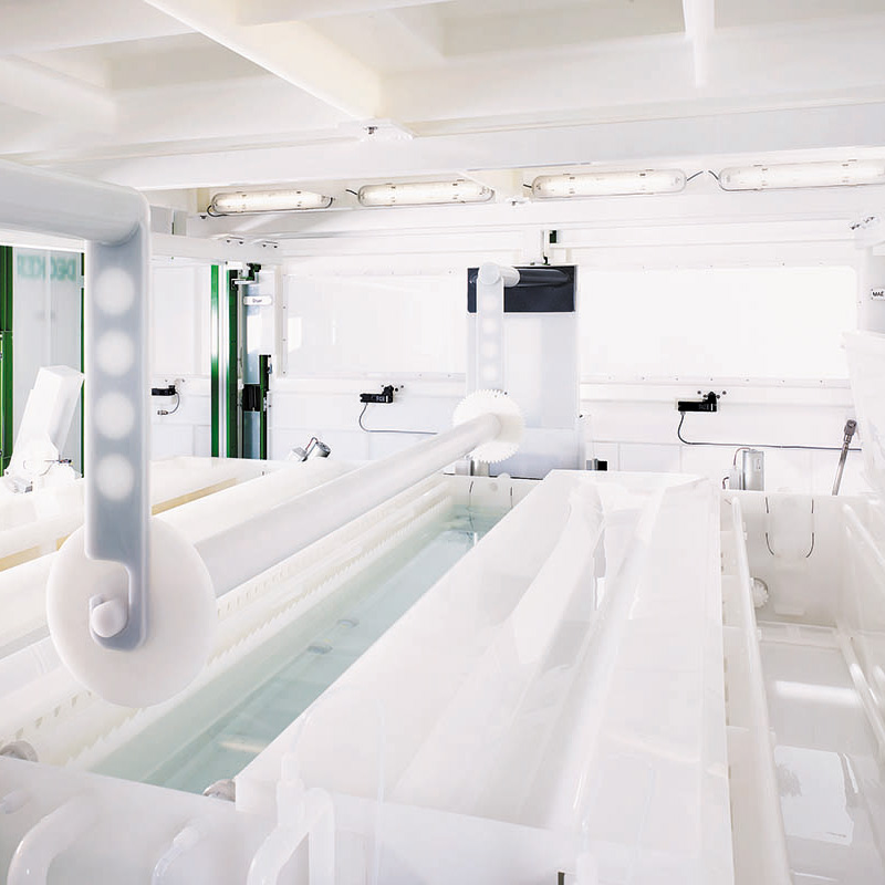 Flexibles Reinigen von Siliziumstäben (slim- und feedrods)