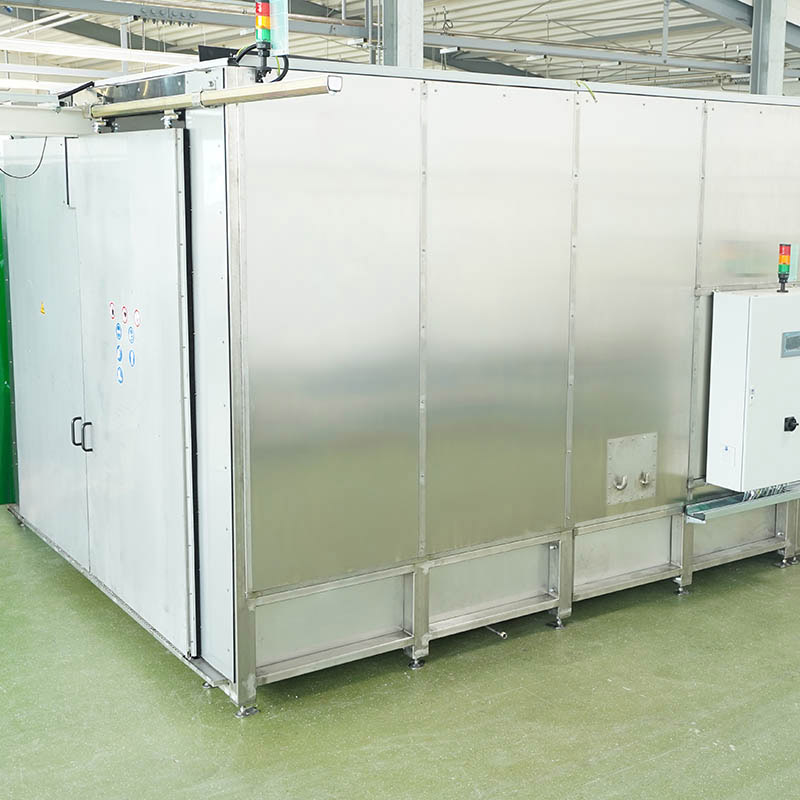 Mobile und kompakte Rissprüfkabine mit separater Trockenkammer