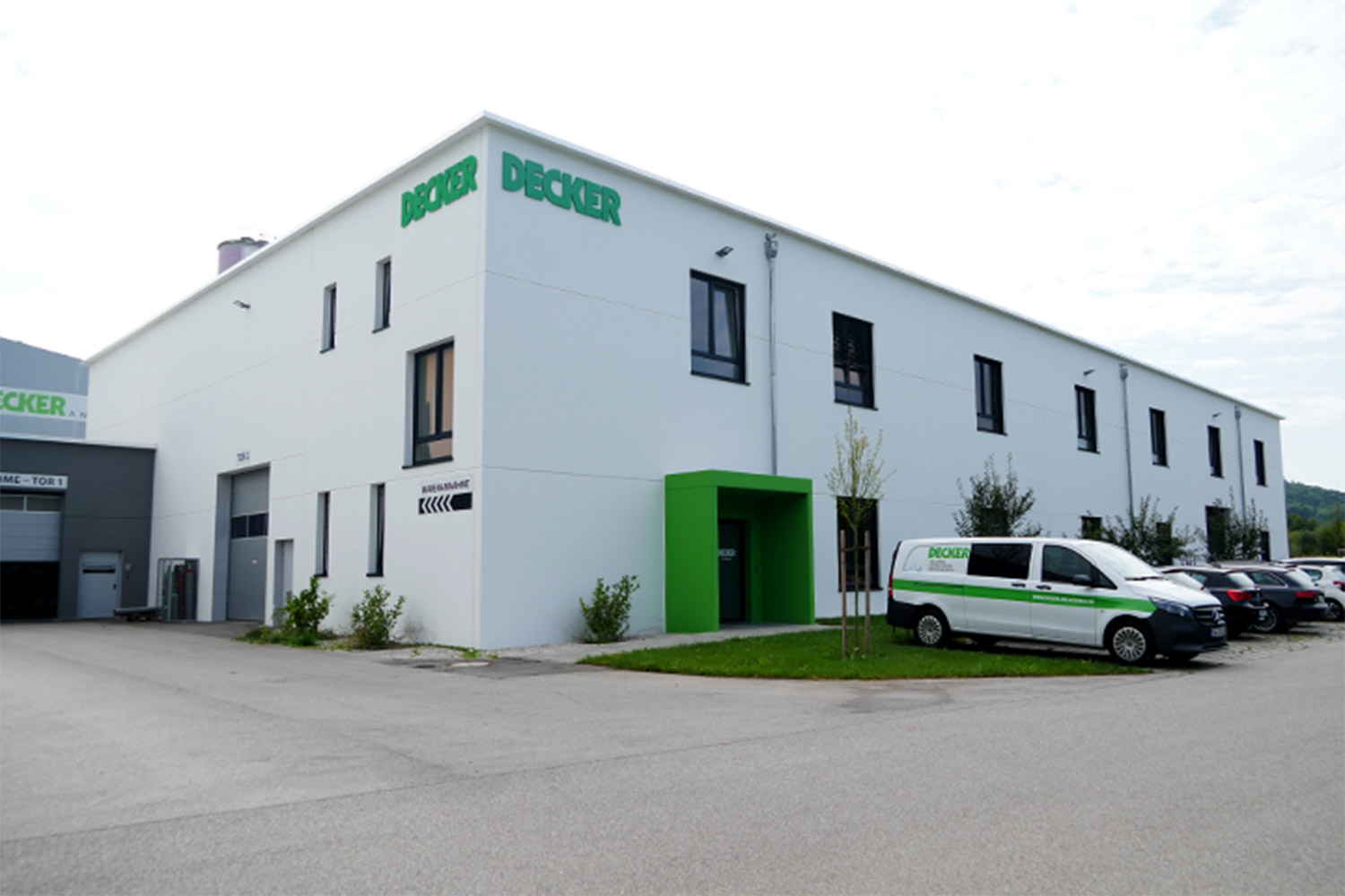 DECKER New hall in Berching